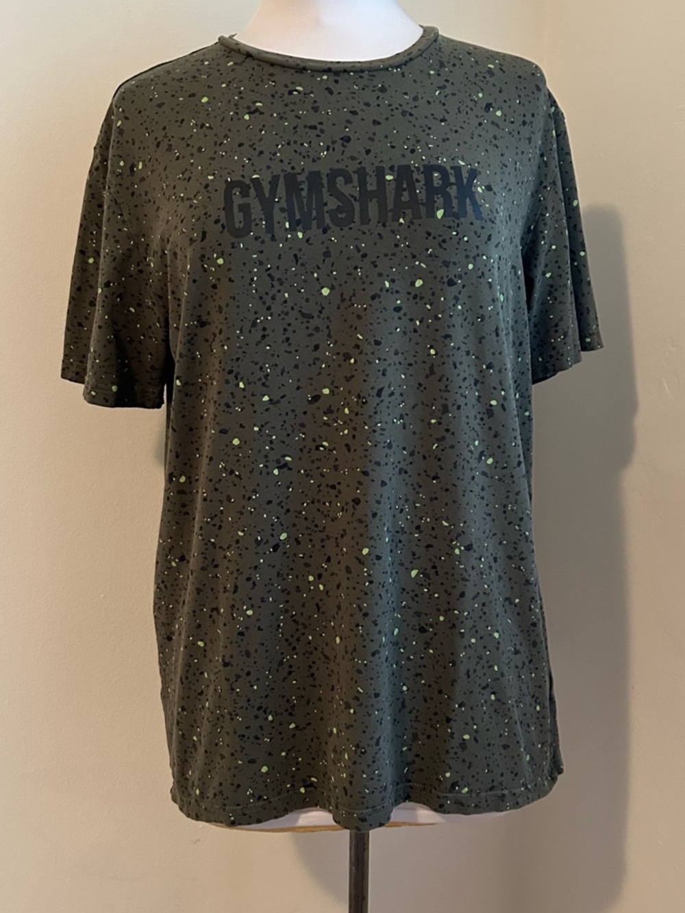 Gymshark Micro Print T-Shirt Men’s Medium Olive Green Speckled Logo Tea